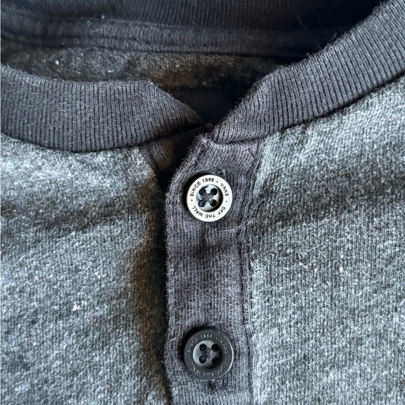VANS YOUTH Large Gray/black Shortsleeve Tshirt NWOT Collared With Buttons - Picture 7 of 13